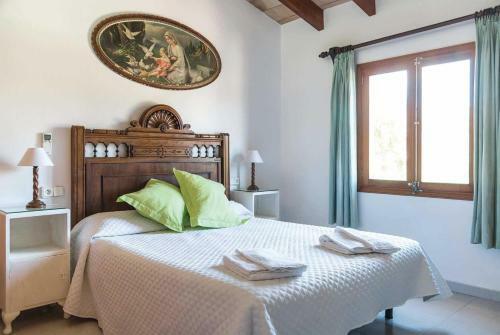 Pollenca Villa Sleeps 6 Air Con Wifi