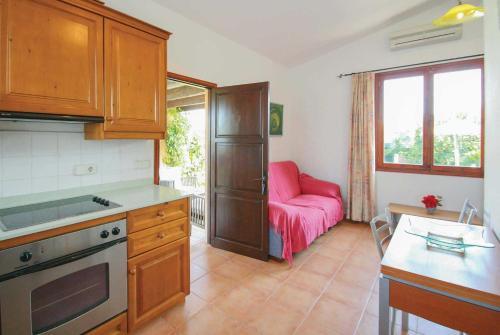 Pollenca Villa Sleeps 2 Air Con Wifi