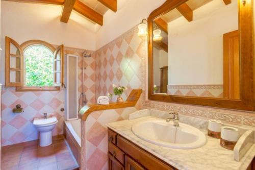 Pollenca Villa Sleeps 4 Pool Air Con Wifi T251860