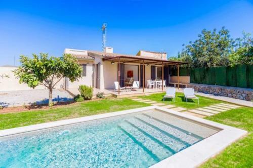 Pollenca Villa Sleeps 2 Pool Air Con Wifi T454323