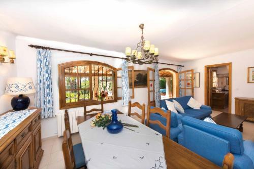 Es Barcares Villa Sleeps 6 Pool Wifi