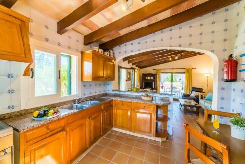 Es Barcares Villa Sleeps 6 Pool Air Con Wifi