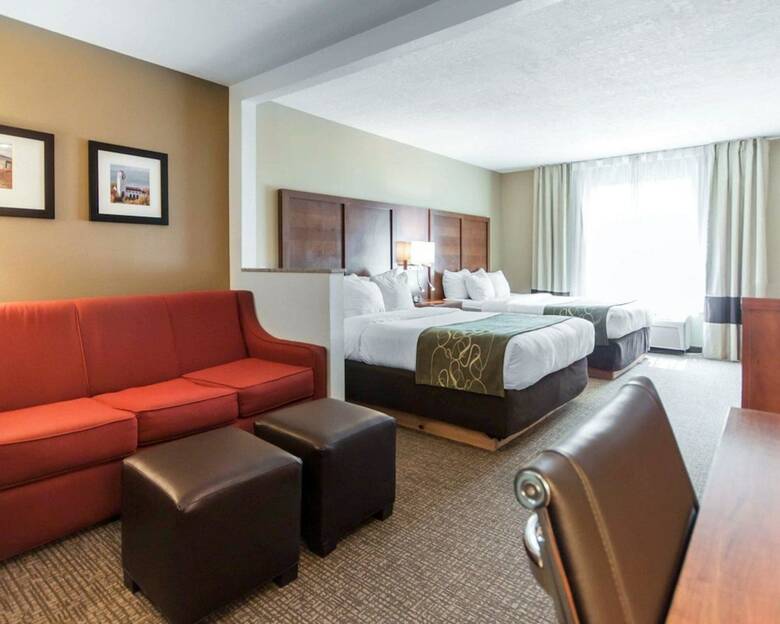 Hotel Comfort Suites Airport