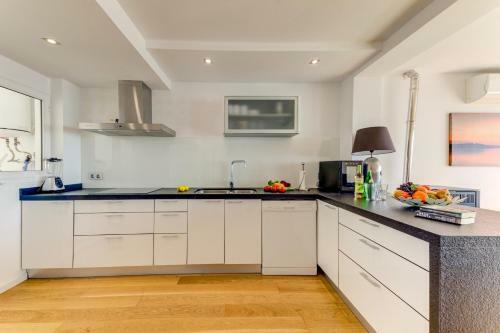 Apartamento Seafront Penthouse Faroles 4