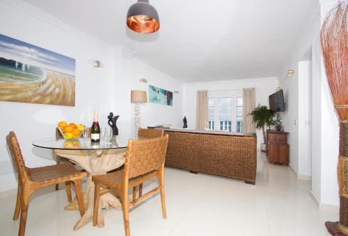 Driftwood Sea Front Apartment