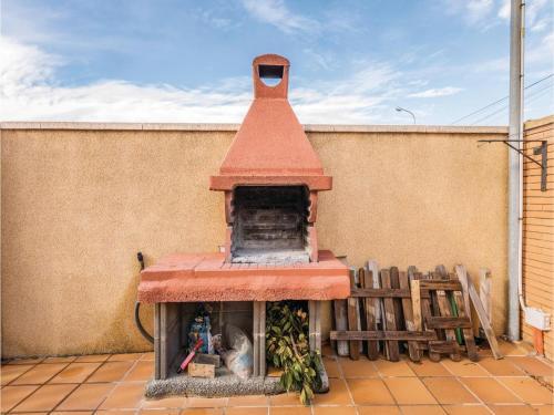 Five-bedroom Holiday Home In Roda De Bera