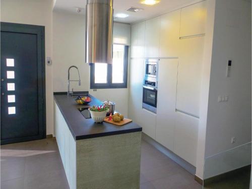 Three-bedroom Holiday Home In Rojales