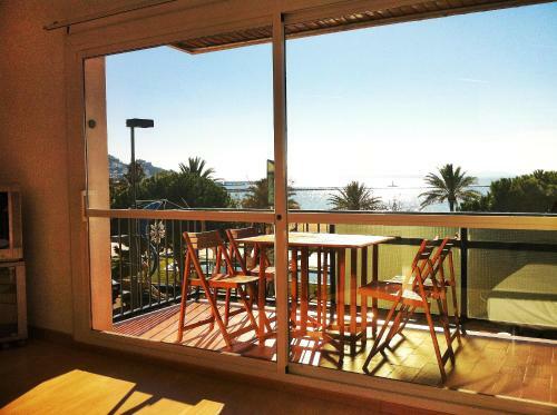 Apartamento Primera Linea De Mar Centro Roses