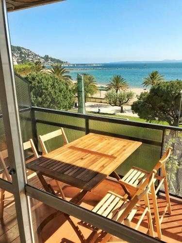 Apartamento Primera Linea De Mar Centro Roses