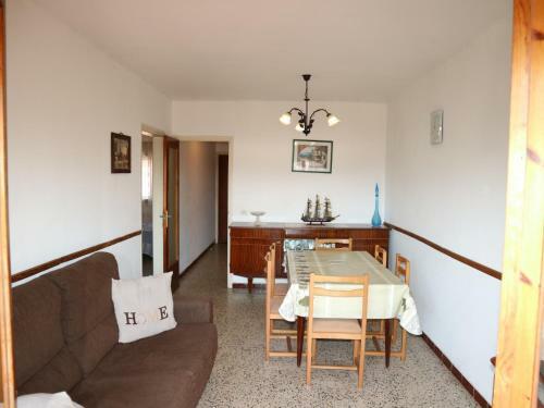 Apartamento Rosas III 6 6