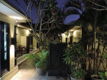 Hotel Legian Guest House