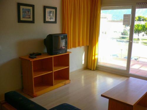 Apartment In Roses/costa Brava 3722
