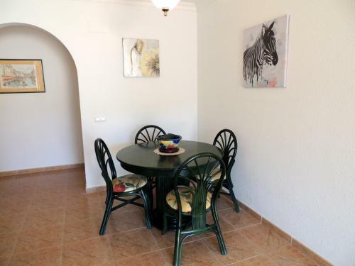 Apartamento A 200 Mtrs De La Playa En Roses Centro