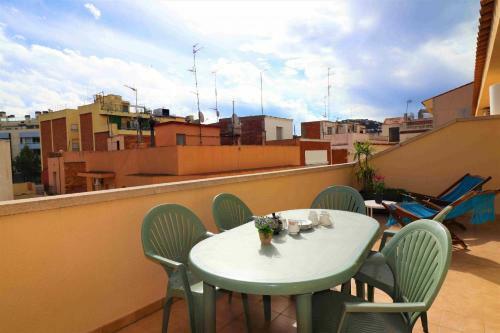 Apartamento A 200 Mtrs De La Playa En Roses Centro