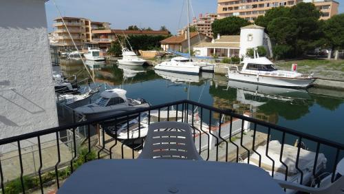 Apartamento Rnet - Claudia Roses
