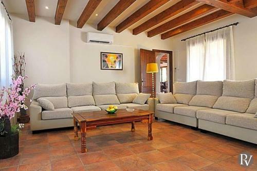 S'horta Villa Sleeps 10 Pool Air Con Wifi