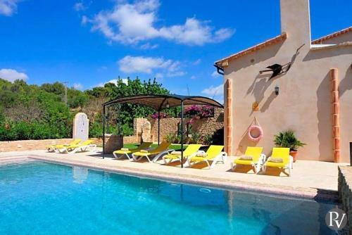 S'horta Villa Sleeps 10 Pool Air Con Wifi