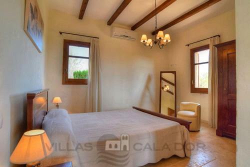 Agroturismo S'horta Villa Sleeps 8