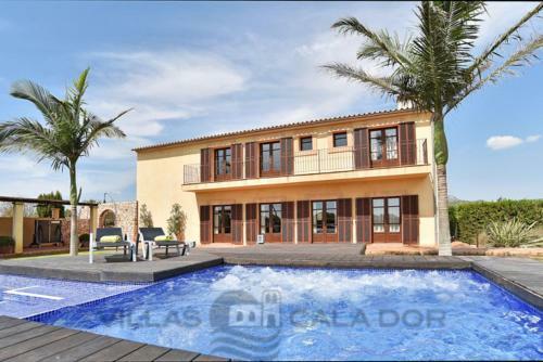 Agroturismo S'horta Villa Sleeps 8