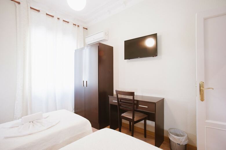 Hotel Hostal Salamanca Home