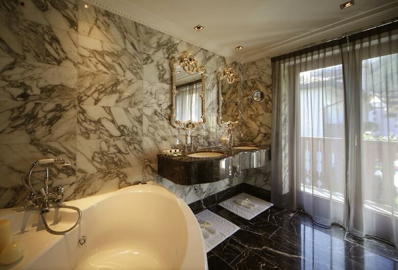 Hotel Miramonti