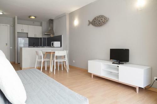 Uhc Novelty Apartments