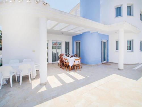 Four-bedroom Holiday Home In San Javier