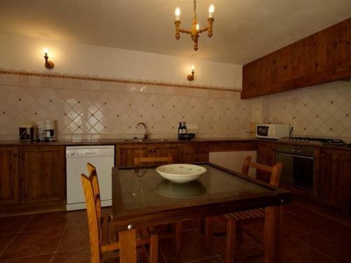 San Jose Villa Sleeps 8 Pool Wifi