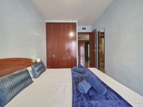 Sea & Pool Apartment