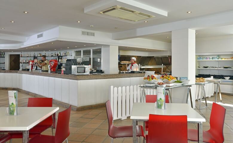 Hotel Sol Milanos Ping�inos