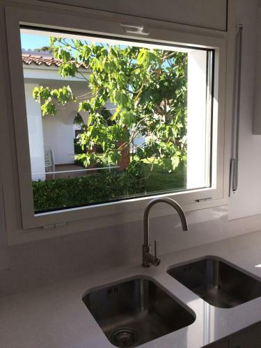 Villa Montserrat 2-st. Mart� D'emp.