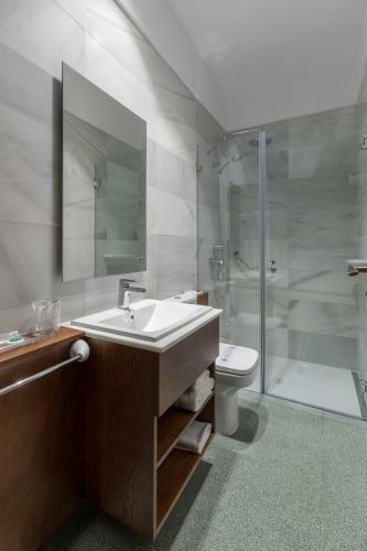 Hotel Emblem�tico Holiday Time
