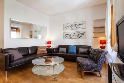 Artists Design - Space Maison Apartments