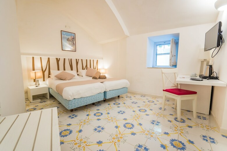Hotel Le Ancore(.)
