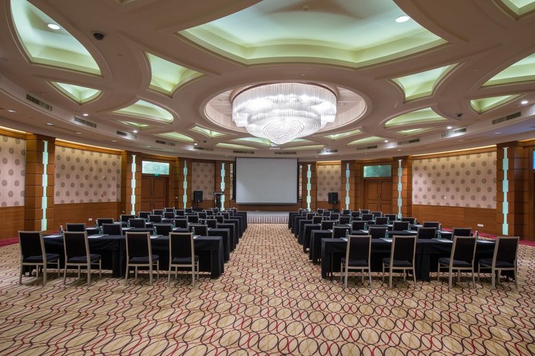 Hotel Crowne Plaza Chongqing (ro)