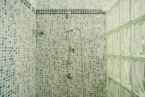 Viva Marvelous Seville Home W Patio