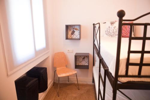 Quiet & Modern Apartment In Typical Sevilla House