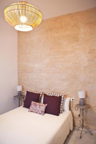 Quiet & Modern Apartment In Typical Sevilla House