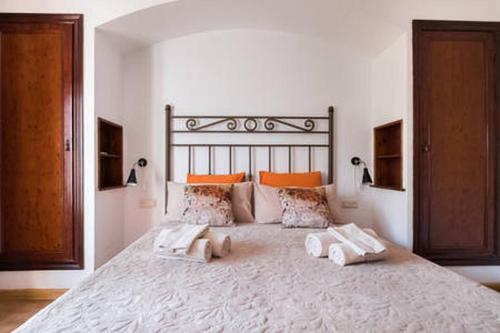 Pure Olive Garden Apartment Sitges