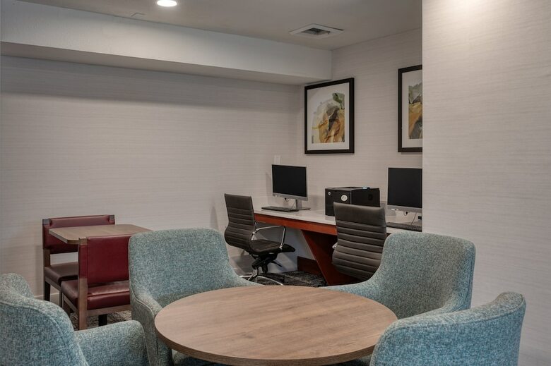 Hotel Staybridge Suites Allentown Be