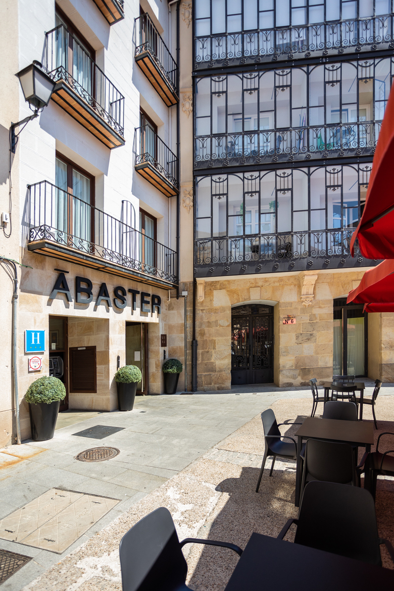 Hotel Dwo �baster