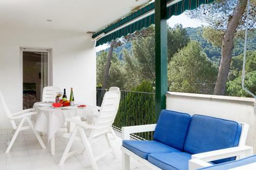 Tamariu Apartment Sleeps 6 Pool