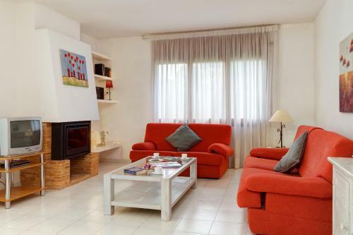 Tamariu Apartment Sleeps 6 Pool