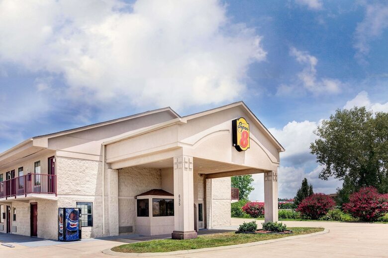 Hotel Super 8 Clarksville East