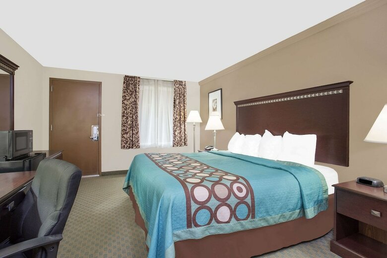 Hotel Super 8 Danville Pa