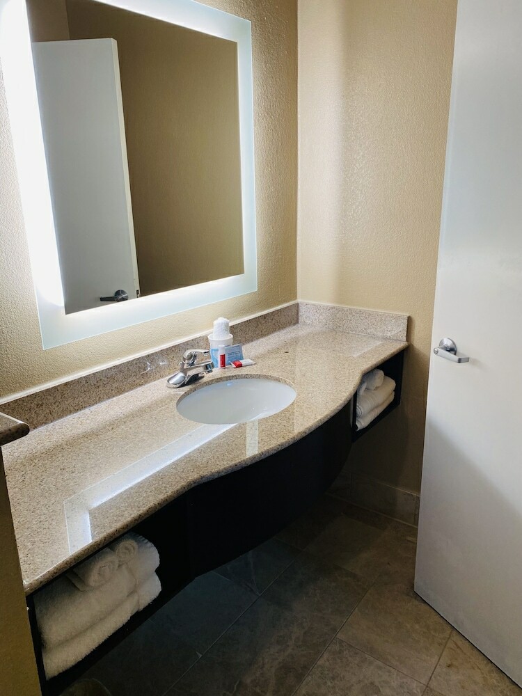 Hotel Super 8 Danville Pa