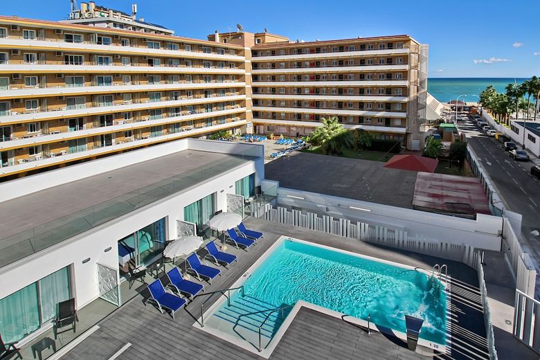 Apartamento Carihuela Suites