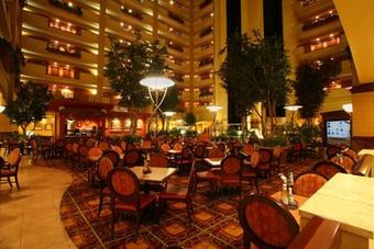Hotel Embassy Suites Hampton Roads Va