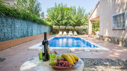 Vidreres Villa Sleeps 6