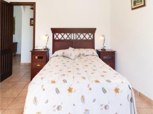 Five-bedroom Holiday Home In Zagrilla Baja